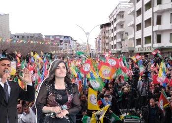 Van halkının iradesi gasp edilemez!