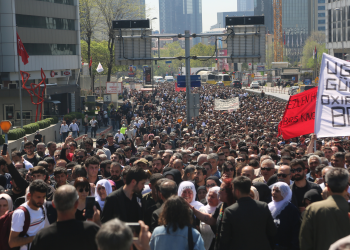 “Barış emekçisi”ne veda