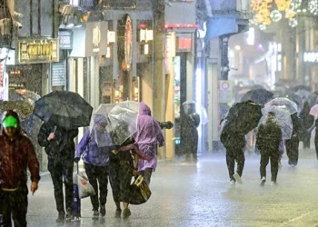 İstanbul’u sağanak vurdu!